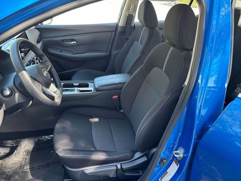 Used 2025 Nissan Sentra SV FWD image 31