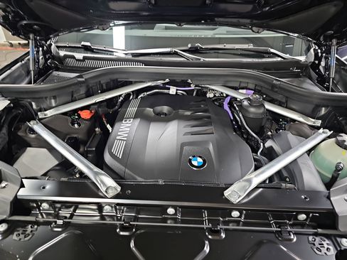 New 2026 BMW X7 xDrive40i w/ M Sport Package image 33