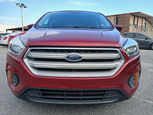Used 2019 Ford Escape SE AWD/4WD image 2