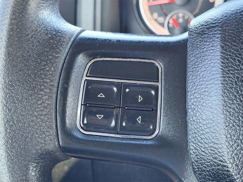 Used 2018 RAM 3500 Tradesman w/ Chrome Appearance Group image 12