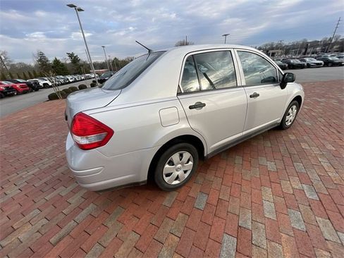 Used 2010 Nissan Versa Sedan image 20
