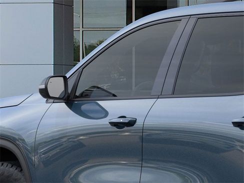 New 2026 Chevrolet Traverse Z71 image 12