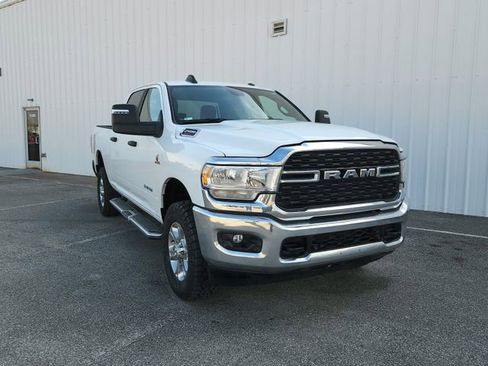 Used 2024 RAM 2500 Big Horn w/ Off Road Package image 2