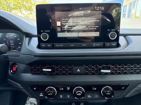 New 2025 Honda Accord SE image 24