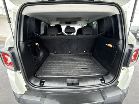 Used 2016 Jeep Renegade 75th Anniversary image 20