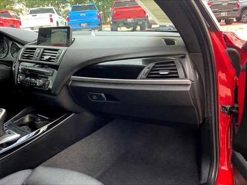 Used 2017 BMW 230i Convertible image 17