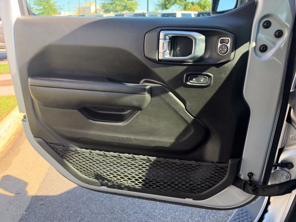 Certified 2023 Jeep Wrangler Sport AWD/4WD image 28