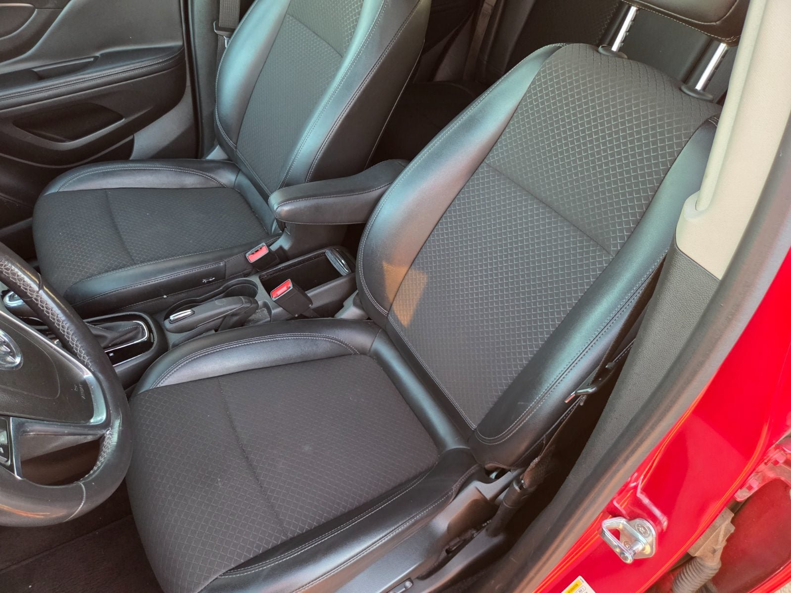 Used 2020 Buick Encore Preferred FWD image 8