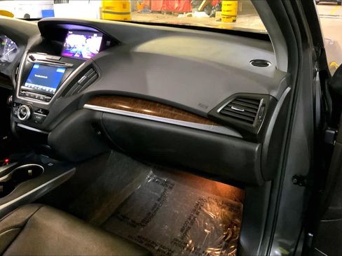 Used 2018 Acura MDX SH-AWD image 18