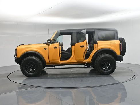 Used 2022 Ford Bronco Wildtrak image 5