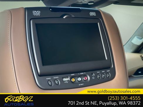 Used 2017 Cadillac Escalade ESV Platinum image 21