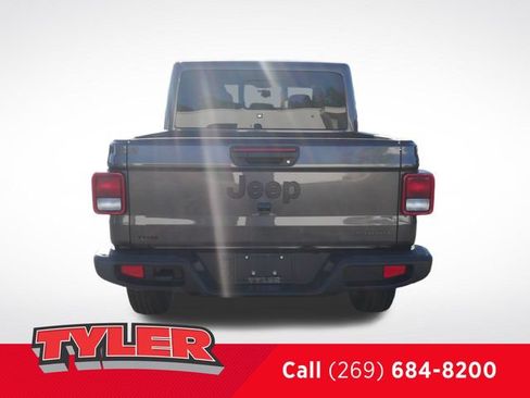 New 2026 Jeep Gladiator Sport AWD/4WD image 7