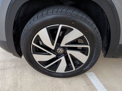 Used 2024 Volkswagen Atlas SE FWD image 44