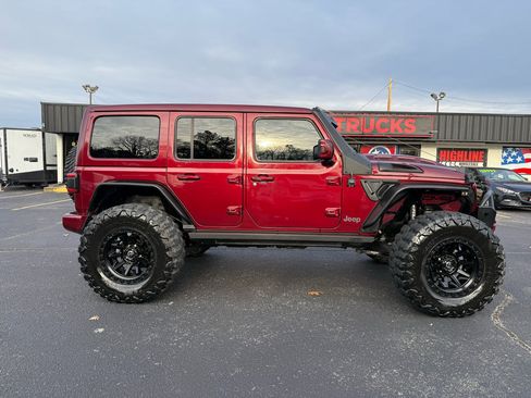 Used 2021 Jeep Wrangler Unlimited Sahara image 4