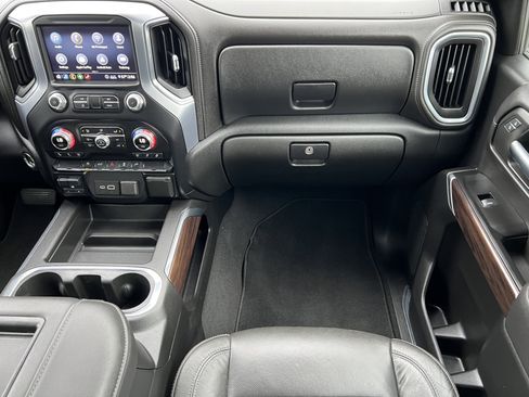 Used 2020 GMC Sierra 1500 SLT image 34