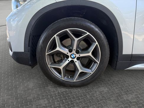 Used 2018 BMW X1 xDrive28i AWD/4WD image 9