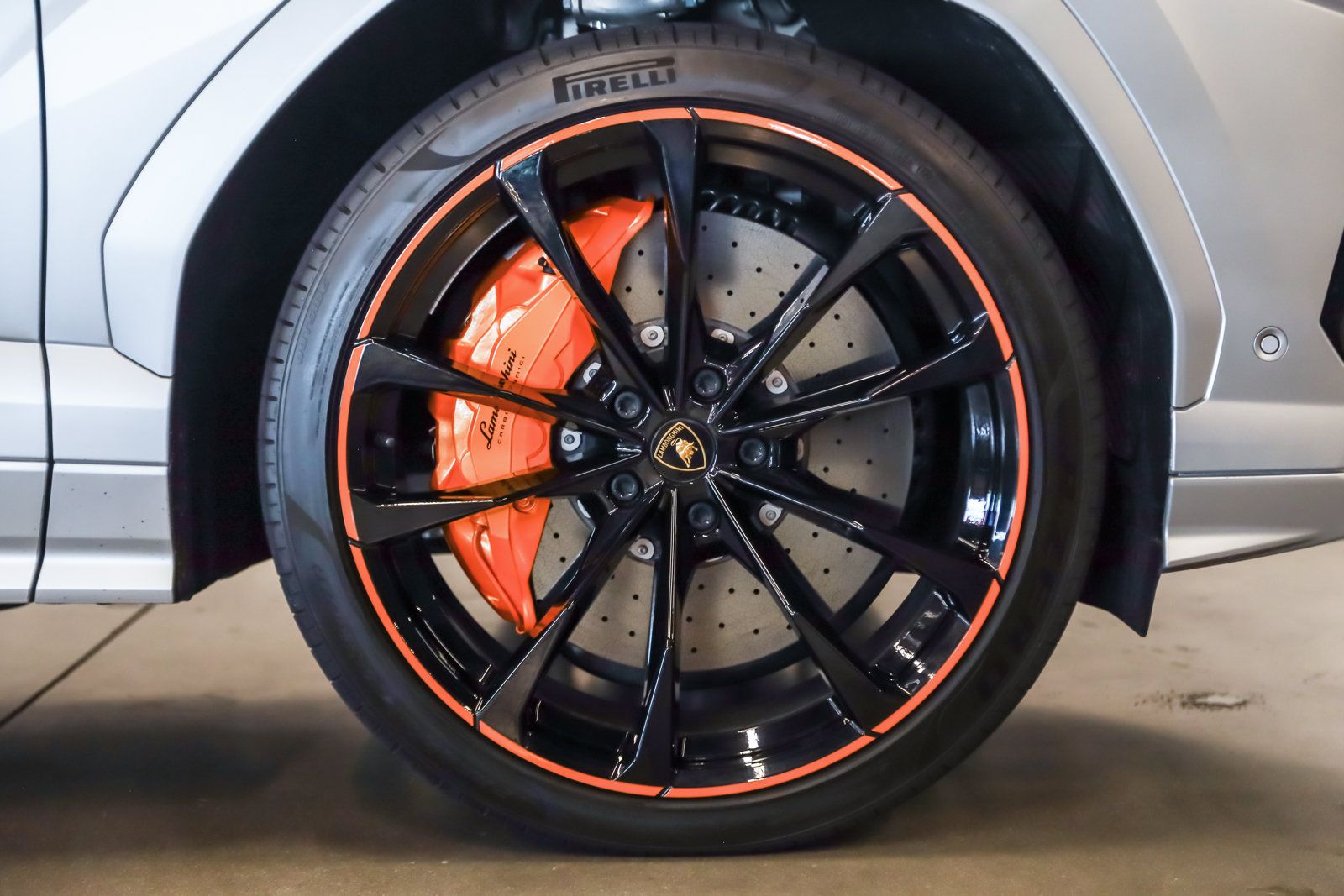 Used 2022 Lamborghini Urus AWD/4WD image 14