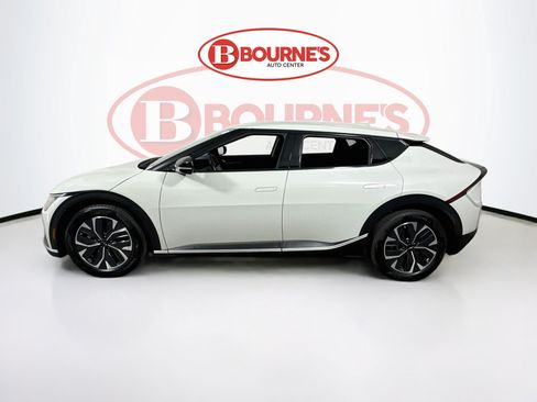 Used 2024 Kia EV6 Light AWD/4WD image 7