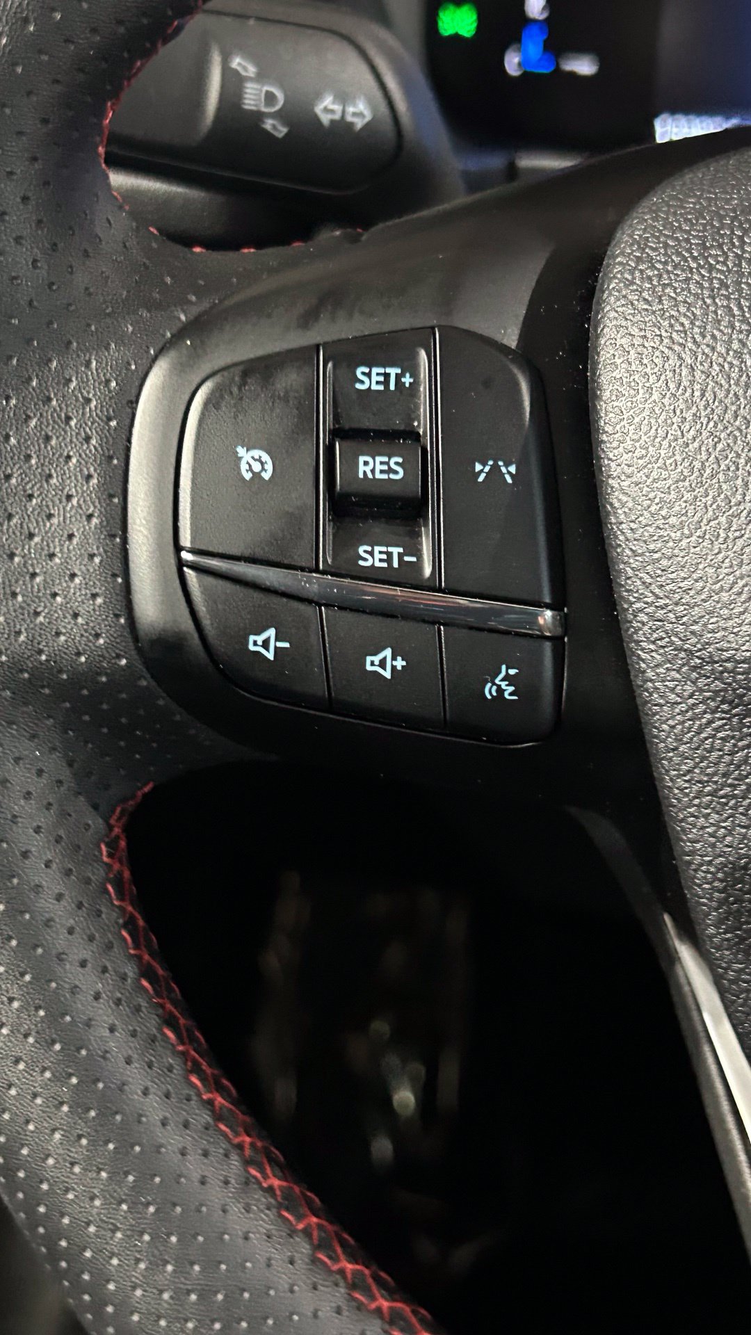 Used 2026 Ford Escape ST-Line AWD/4WD image 60