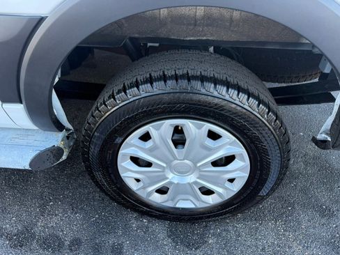 Used 2024 Ford Transit 250 Low Roof w/ Exterior Upgrade Package image 5