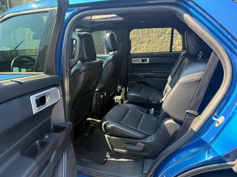 Used 2020 Ford Explorer Limited AWD/4WD image 34