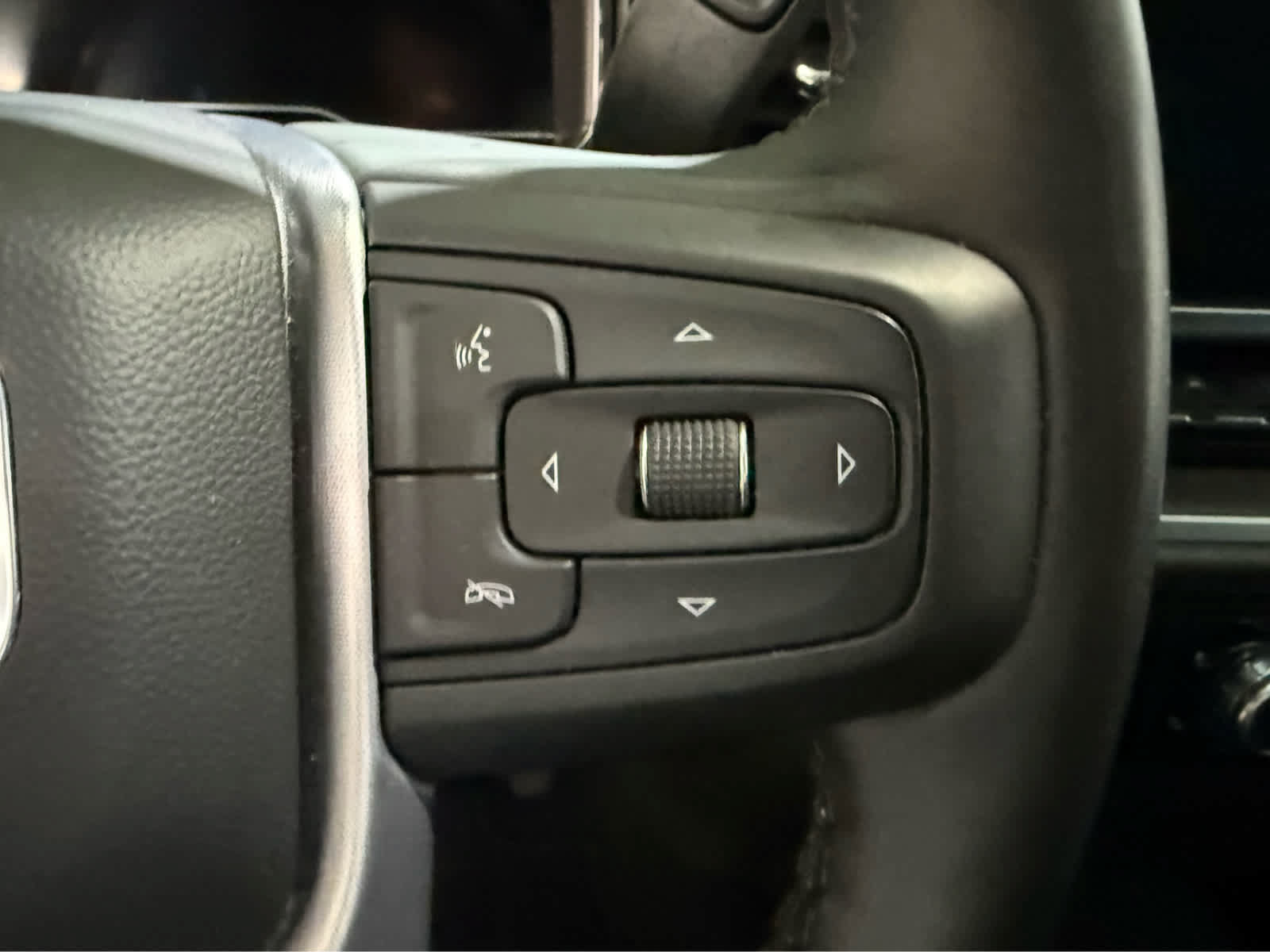 Used 2025 GMC Sierra 1500 SLT AWD/4WD image 18