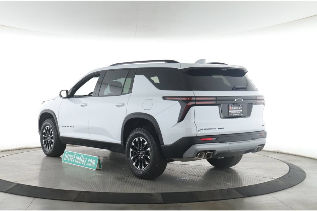 Used 2026 Chevrolet Traverse Z71 AWD/4WD image 8