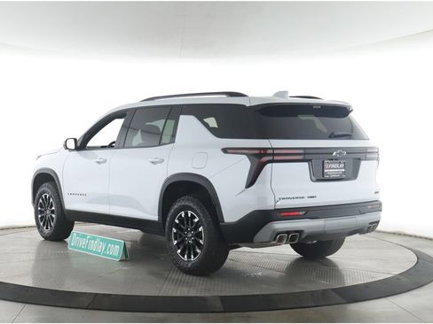 Used 2026 Chevrolet Traverse Z71 AWD/4WD image 8