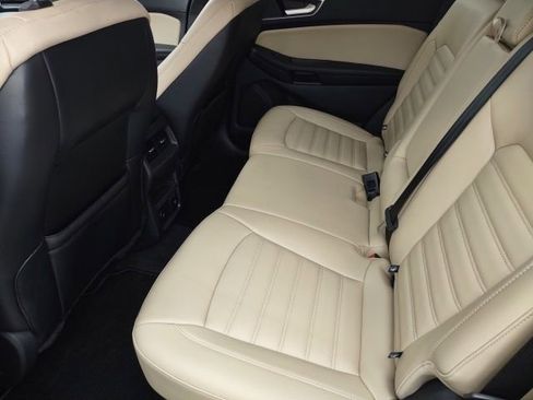 Used 2024 Ford Edge SEL w/ Convenience Package image 16