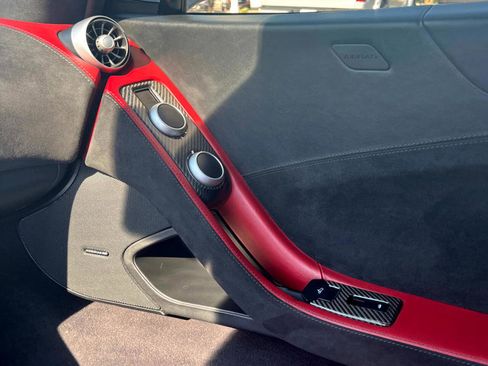 Used 2012 McLaren MP4-12C Coupe image 35