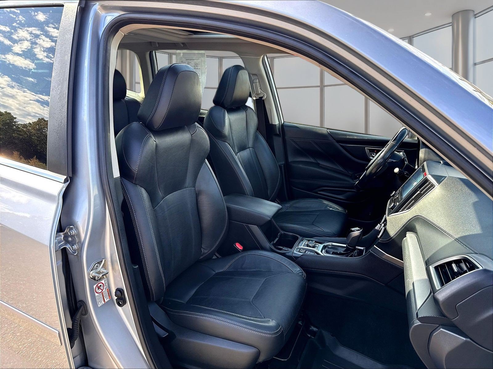 Used 2020 Subaru Forester Limited AWD/4WD image 32