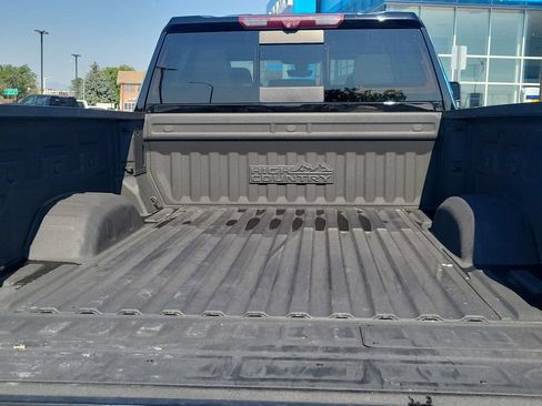 Used 2022 Chevrolet Silverado 2500 High Country w/ Technology Package AWD/4WD image 32