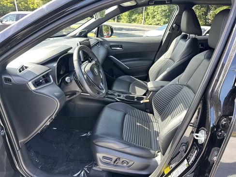 Used 2024 Toyota Corolla Cross AWD Hybrid w/ Convenience Package image 16