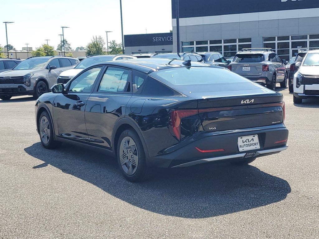 New 2026 Kia K4 FWD image 3