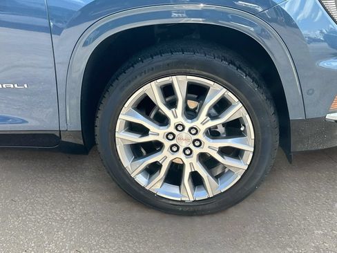 Used 2024 GMC Acadia Denali w/ Super Cruise Package FWD image 34