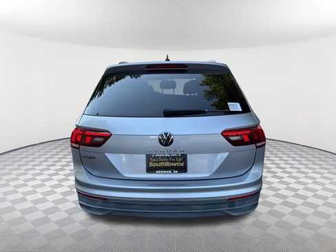 Used 2022 Volkswagen Tiguan S FWD image 6
