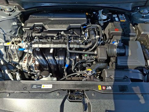 Certified 2026 Hyundai Elantra SE FWD image 26