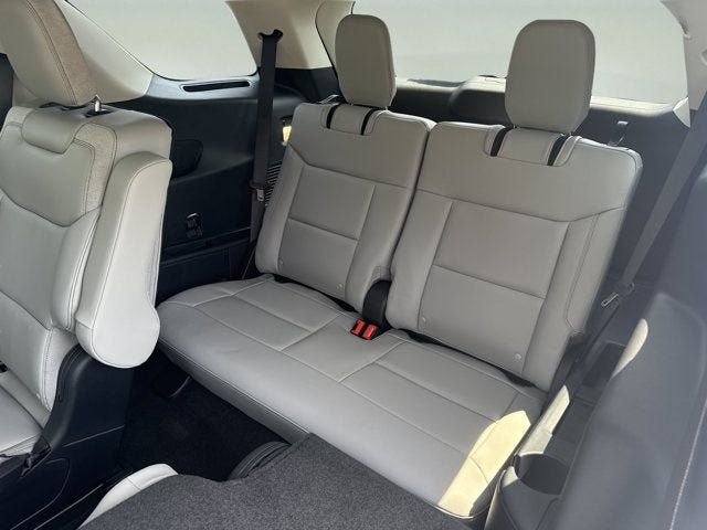 New 2026 Ford Explorer Active w/ Active Comfort Package AWD/4WD image 11