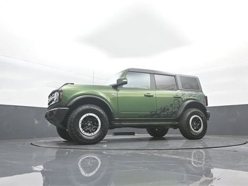 Certified 2022 Ford Bronco Outer Banks w/ Sasquatch Package image 34