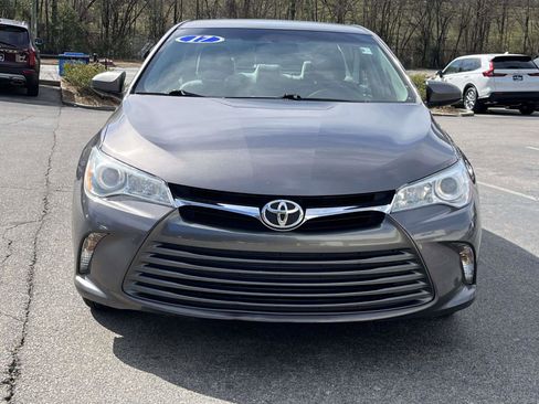 Used 2017 Toyota Camry LE image 7