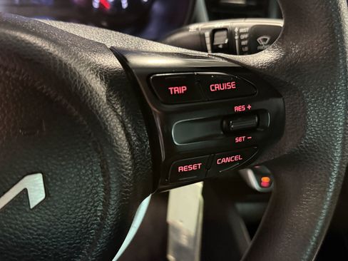 Used 2023 Kia Rio S FWD image 17