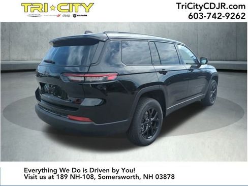 New 2025 Jeep Grand Cherokee L Altitude image 8