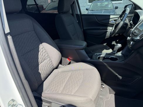 Used 2018 Chevrolet Equinox LT FWD image 29