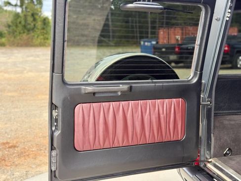 Used 2015 Mercedes-Benz G 550 image 10