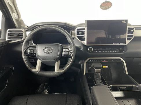 Used 2024 Toyota Tundra Limited AWD/4WD image 12