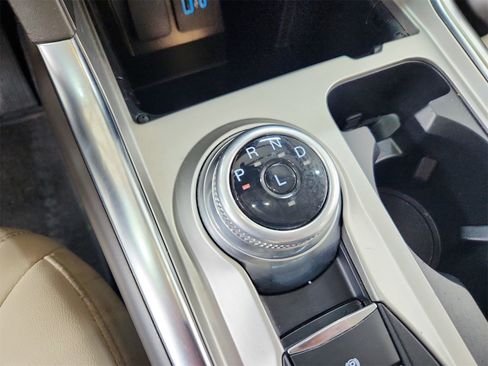 Used 2023 Ford Explorer Platinum w/ Technology Package image 28