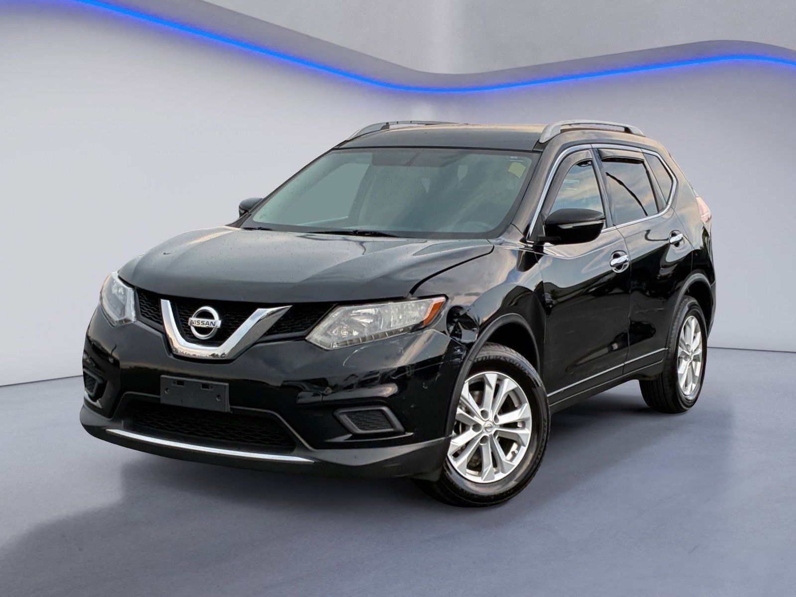 Used 2015 Nissan Rogue SV FWD image 1