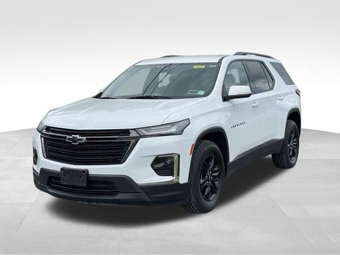 Used 2023 Chevrolet Traverse LT w/ Midnight/Sport Edition AWD/4WD image 2