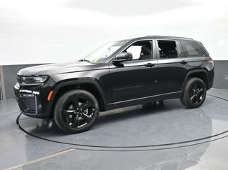 New 2026 Jeep Grand Cherokee Limited w/ Limited Altitude Package RWD video 2