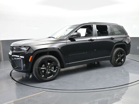 New 2026 Jeep Grand Cherokee Limited w/ Limited Altitude Package RWD image 2